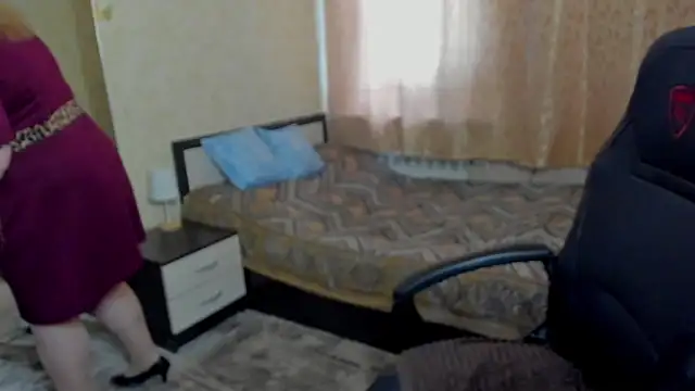 Snapshot of Frau_Marta chatting on June 13, 12:58 pm Frau Marta online show from June 13, 12:58 pm