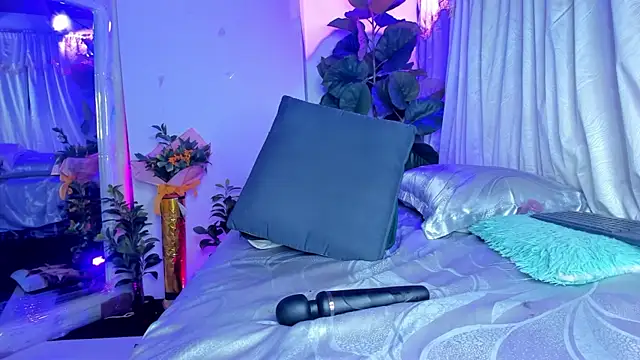 jenndy lockhart online show from March 3, 4:36 am