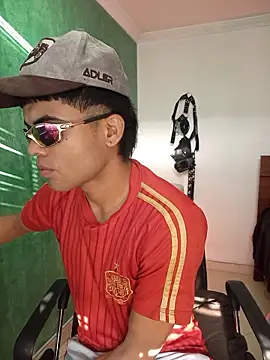 pinedasex777 online show from November 21, 12:04 pm