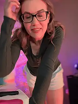 Snapshot of MaiseKnox chatting on March 6, 10:36 pm MaiseKnox online show from March 6, 10:36 pm
