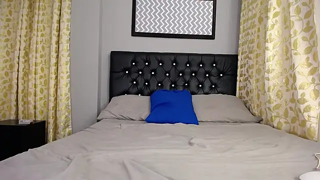 Snapshot of loveyouzahara2020 chatting on February 7, 1:47 am loveyouzahara2020 online show from February 7, 1:47 am