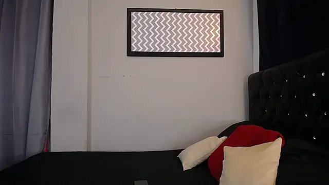 Snapshot of loveyouzahara2020 chatting on February 6, 11:30 pm loveyouzahara2020 online show from February 6, 11:30 pm