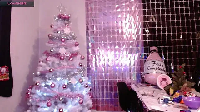 lil daisy7 online show from December 21, 12:20 am