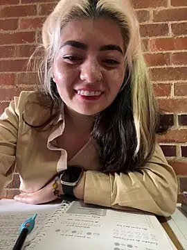 Sammysammy  online show from January 16, 7:52 pm