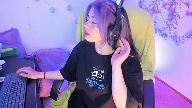 Sammysammy  online show from February 21, 7:23 am