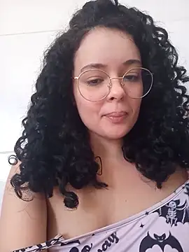 Snapshot of NinaSweet2 chatting on June 17, 4:19 pm NinaSweet2 online show from June 17, 4:19 pm