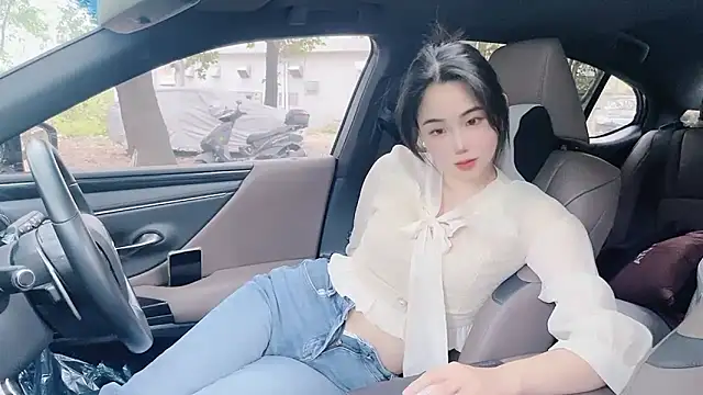 orla2021 online show from December 6, 1:07 am