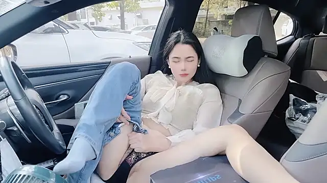 orla2021 online show from January 1, 6:37 am