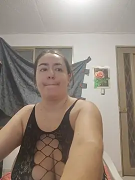 Snapshot of rosahills chatting on July 12, 8:27 am rosahills online show from July 12, 8:27 am