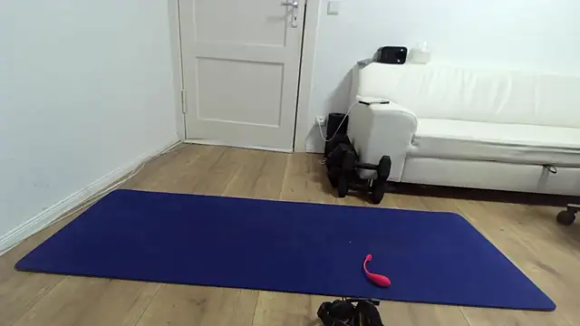 Snapshot of fit_ass_2021 chatting on October 7, 8:17 pm fit ass 2021 online show from October 7, 8:17 pm