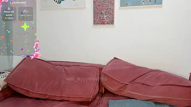 wet eyyyelashes online show from March 4, 9:15 am