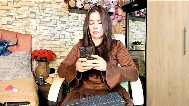 Snapshot of Carla_expit chatting on May 31, 1:14 am Carla expit online show from May 31, 1:14 am