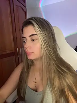 Snapshot of Miss_valeriaa chatting on July 6, 1:19 pm Miss valeriaa online show from July 6, 1:19 pm