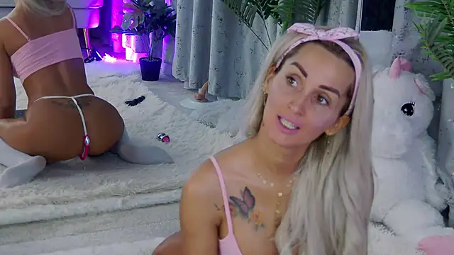 IsabelleEthan online show from July 8, 12:48 am