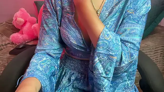 Queen Angelena online show from May 2, 12:59 am