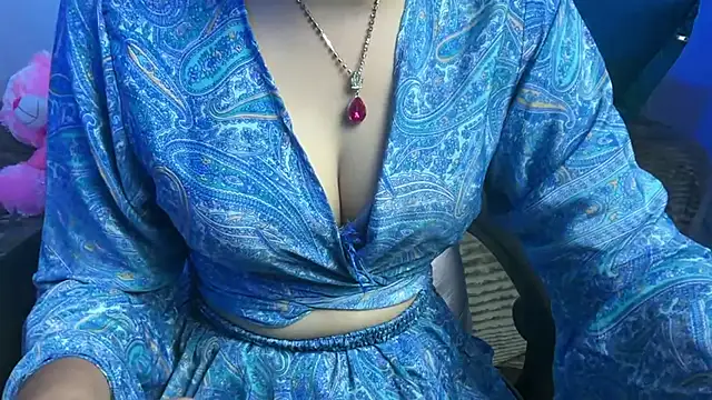 Queen Angelena online show from May 2, 5:18 pm