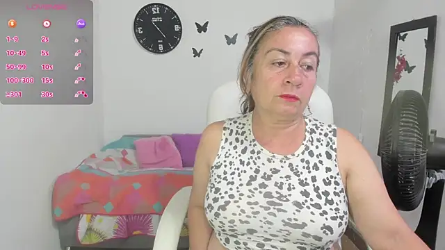 stepmother 105 online show from May 7, 7:30 pm