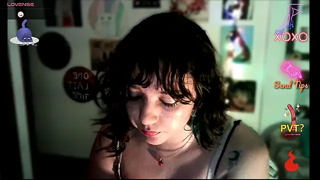 soynanabela28 online show from December 5, 11:18 pm