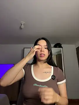 Snapshot of xlovelygirlx chatting on March 11, 12:38 am xlovelygirlx online show from March 11, 12:38 am