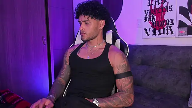 Alessandro Vanni online show from April 29, 3:21 am