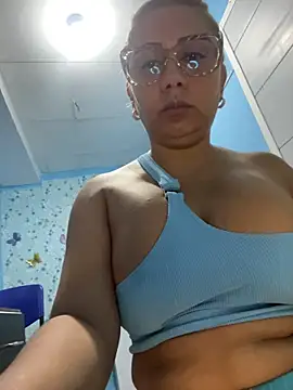 Snapshot of maymercy chatting on October 9, 2:26 pm maymercy online show from October 9, 2:26 pm