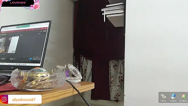 Snapshot of aliyadsouza chatting on January 13, 6:05 pm aliyadsouza online show from January 13, 6:05 pm