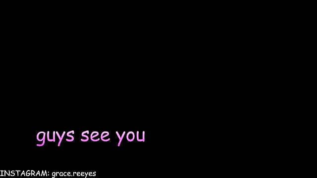 pamela reyes  online show from March 7, 8:55 pm