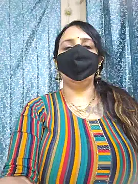 cute-tanvi online show from January 20, 1:32 pm