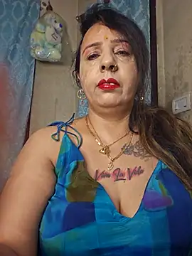 cute-tanvi online show from December 18, 1:33 am