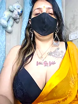 cute-tanvi online show from February 21, 1:39 am