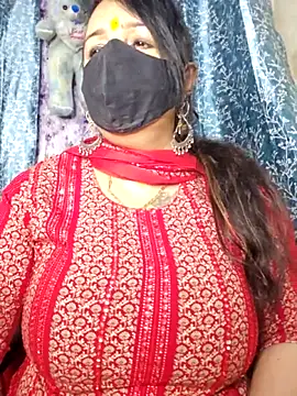 cute-tanvi online show from April 26, 11:35 pm