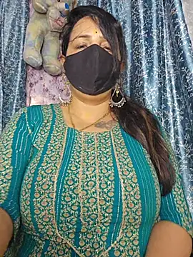 Snapshot of cute-tanvi chatting on May 5, 12:35 pm cute-tanvi online show from May 5, 12:35 pm