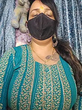 Snapshot of cute-tanvi chatting on May 12, 12:24 pm cute-tanvi online show from May 12, 12:24 pm