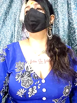 Snapshot of cute-tanvi chatting on June 12, 1:04 am cute-tanvi online show from June 12, 1:04 am