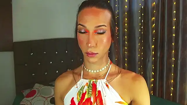 Kenisha Sweet online show from January 11, 7:30 pm