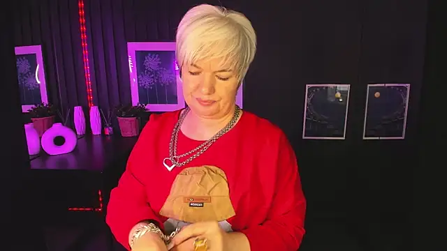 CarmenSoft online show from February 15, 8:43 pm