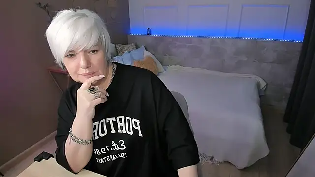 CarmenSoft online show from May 1, 8:46 pm