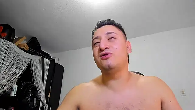 ares sexxx online show from July 11, 8:33 pm