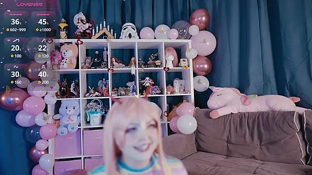 MadnessAlison online show from March 12, 6:44 pm