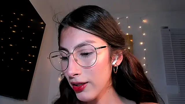 valeria gonzales  online show from January 8, 12:28 am