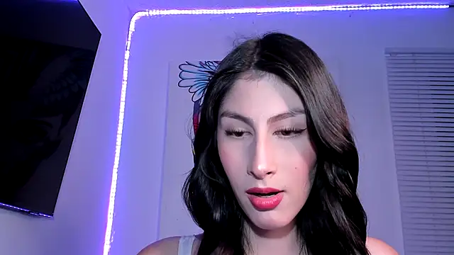 valeria gonzales  online show from March 15, 11:50 pm