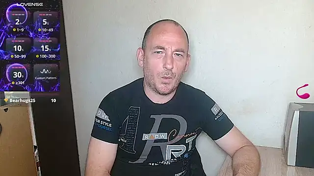 Snapshot of Johan___Barker chatting on June 2, 9:55 am Johan Barker online show from June 2, 9:55 am
