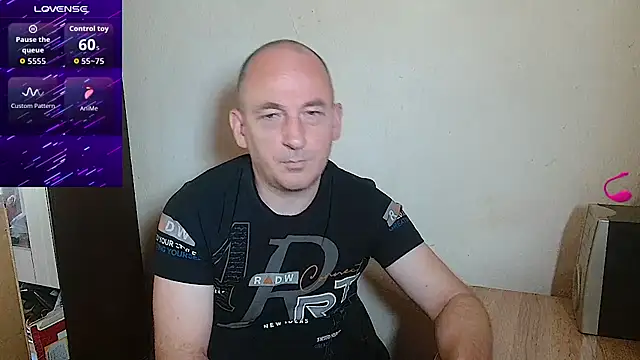 Snapshot of Johan___Barker chatting on June 16, 9:56 am Johan Barker online show from June 16, 9:56 am