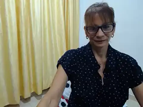Snapshot of mommysexy16 chatting on March 16, 11:57 pm mommysexy16 online show from March 16, 11:57 pm