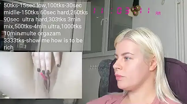 queenofthenighttt online show from December 26, 10:05 am