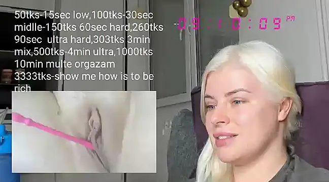 queenofthenighttt online show from February 26, 8:11 pm