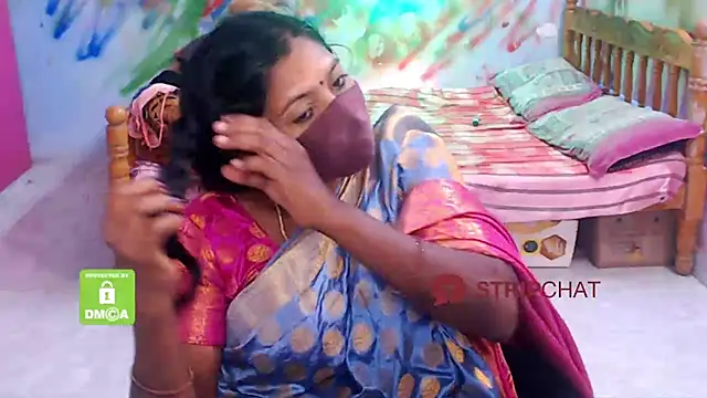 Snapshot of Novapol chatting on December 28, 12:45 pm Novapol online show from December 28, 12:45 pm