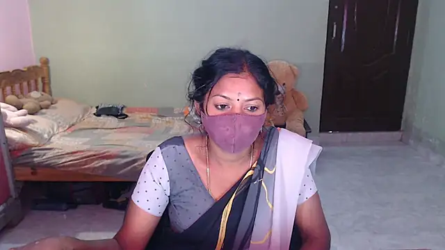 Snapshot of Novapol chatting on June 18, 1:59 pm Novapol online show from June 18, 1:59 pm