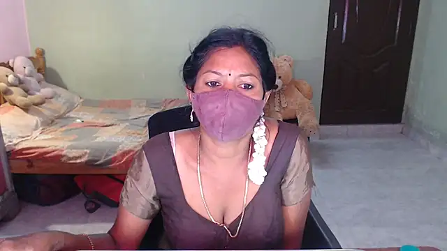 Snapshot of Novapol chatting on June 21, 12:30 pm Novapol online show from June 21, 12:30 pm