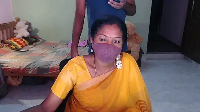 Snapshot of Novapol chatting on June 25, 5:12 am Novapol online show from June 25, 5:12 am